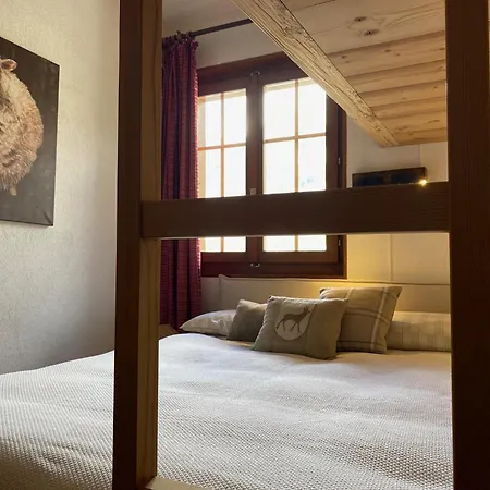 Wonderful Overlooking The Swiss Alps * Chateau-d'Oex